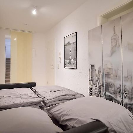 5 Secret Escape Apartment Above สตุตการ์ต ภายนอก รูปภาพ